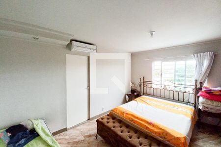 Quarto 1 - Suite de casa à venda com 7 quartos, 590m² em Céu Azul, Belo Horizonte
