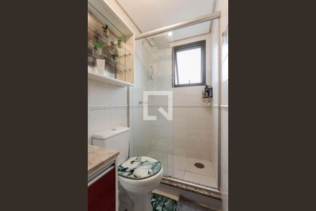 Apartamento à venda com 76m², 2 quartos e 2 vagas Apartamento à venda com 76m², 2 quartos e 2 vagasBanheiro da Suíte