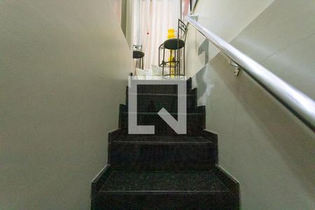 Escada 1 de casa à venda com 3 quartos, 225m² em Conceição, Diadema