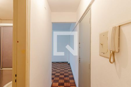 Corredor de apartamento para alugar com 1 quarto, 40m² em Aclimação, São Paulo