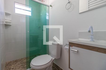 Banheiro de kitnet/studio para alugar com 1 quarto, 28m² em Vila do Conde, Barueri