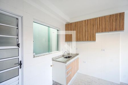 Cozinha de apartamento para alugar com 2 quartos, 42m² em Vila Esperança, São Paulo