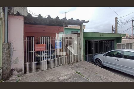 Fachada de casa à venda com 3 quartos, 120m² em São Pedro, Osasco