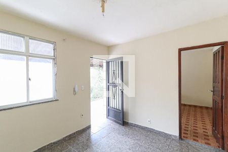 Sala de casa à venda com 1 quarto, 50m² em Inhaúma, Rio de Janeiro