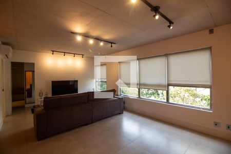Sala de apartamento para alugar com 1 quarto, 70m² em Jardim das Acácias, São Paulo