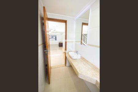 Banheiro de casa para alugar com 3 quartos, 180m² em Jardim Luanda, São Paulo