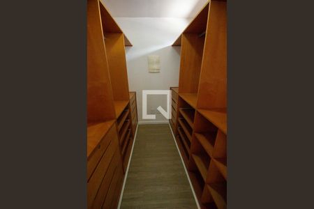 Quarto de casa para alugar com 3 quartos, 180m² em Jardim Luanda, São Paulo