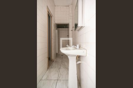 Banheiro da ´Suíte de casa para alugar com 1 quarto, 60m² em Vila dos Remedios, São Paulo