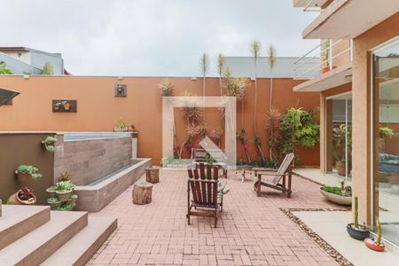 Casa para alugar com 500m², 5 quartos e 5 vagas Casa para alugar com 500m², 5 quartos e 5 vagasÁrea comum - Piscina / Sauna