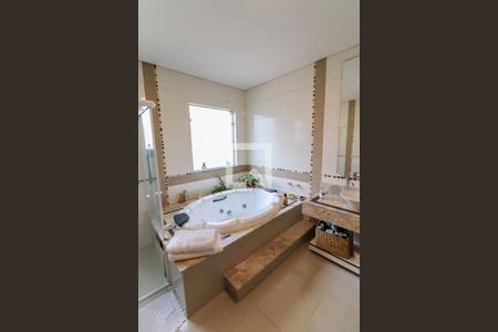 Casa para alugar com 500m², 5 quartos e 5 vagas Casa para alugar com 500m², 5 quartos e 5 vagasSuite 4 Master