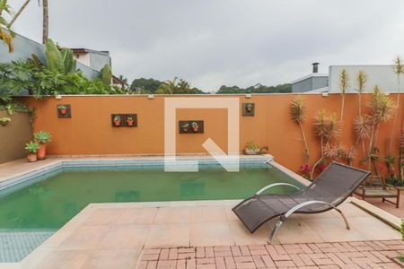 Casa para alugar com 500m², 5 quartos e 5 vagas Casa para alugar com 500m², 5 quartos e 5 vagasÁrea comum - Piscina