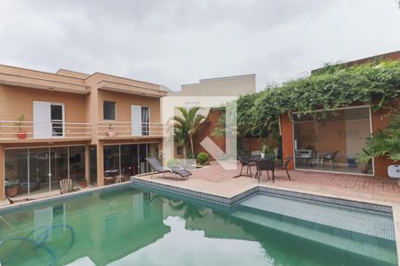 Casa para alugar com 500m², 5 quartos e 5 vagas Casa para alugar com 500m², 5 quartos e 5 vagasÁrea comum - Piscina / Sauna