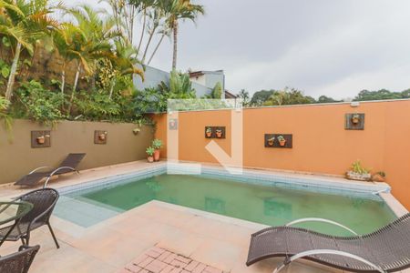 Casa para alugar com 500m², 5 quartos e 5 vagas Casa para alugar com 500m², 5 quartos e 5 vagasÁrea comum - Piscina / Sauna