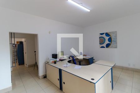 Sala 01 de casa à venda com 4 quartos, 175m² em Vila Itapura, Campinas