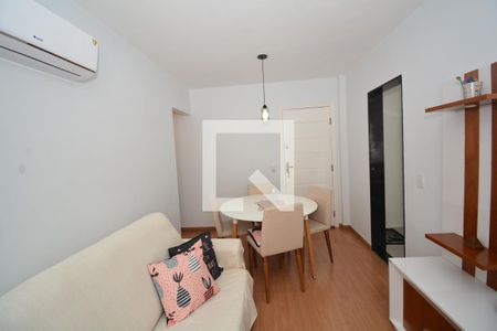 Sala de apartamento à venda com 2 quartos, 61m² em Irajá, Rio de Janeiro