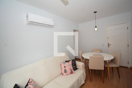 Sala de apartamento à venda com 2 quartos, 61m² em Irajá, Rio de Janeiro