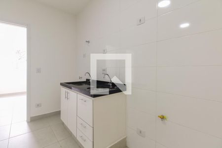 Cozinha e Área de Serviço de apartamento para alugar com 2 quartos, 34m² em Vila Carrão, São Paulo