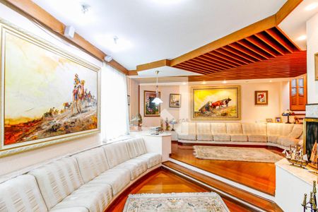 Sala de TV de casa à venda com 4 quartos, 915m² em Chácara Monte Alegre, São Paulo