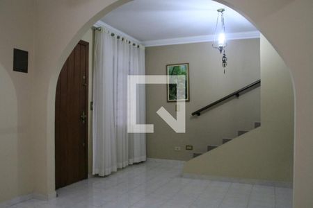 Sala de casa à venda com 4 quartos, 215m² em Cidade Antônio Estêvão de Carvalho, São Paulo