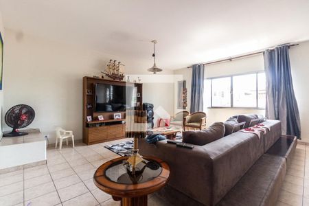 Sala de casa à venda com 3 quartos, 298m² em Vila Roque, São Paulo