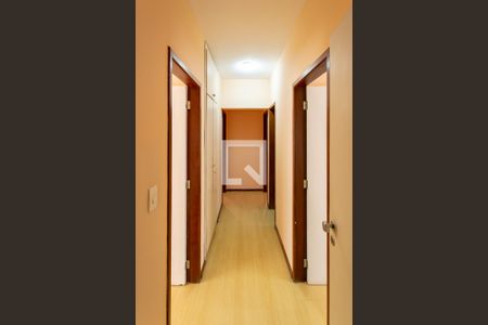 Corredor de apartamento à venda com 4 quartos, 248m² em Ouro Preto, Belo Horizonte