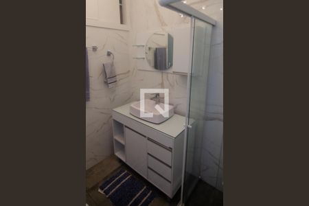 Banheiro de kitnet/studio à venda com 1 quarto, 30m² em Copacabana, Rio de Janeiro