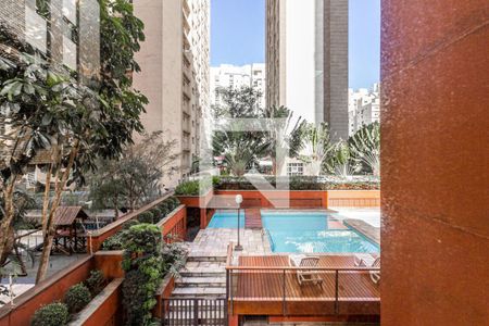 Varanda de apartamento à venda com 4 quartos, 138m² em Vila Uberabinha, São Paulo