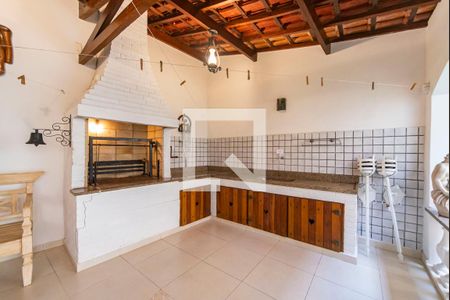 Casa à venda com 400m², 3 quartos e 6 vagas Casa à venda com 400m², 3 quartos e 6 vagasChurrasqueira