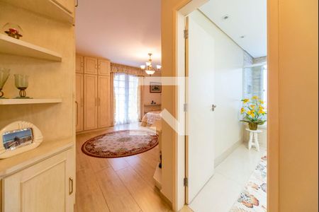 Casa à venda com 400m², 3 quartos e 6 vagas Casa à venda com 400m², 3 quartos e 6 vagasQuarto 3