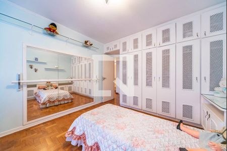 Casa à venda com 400m², 3 quartos e 6 vagas Casa à venda com 400m², 3 quartos e 6 vagasQuarto 1