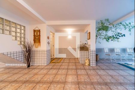 Casa à venda com 400m², 3 quartos e 6 vagas Casa à venda com 400m², 3 quartos e 6 vagasGaragem e Salão