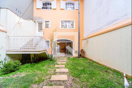 Casa à venda com 400m², 3 quartos e 6 vagas Casa à venda com 400m², 3 quartos e 6 vagasJardim
