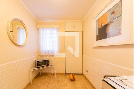 Casa à venda com 400m², 3 quartos e 6 vagas Casa à venda com 400m², 3 quartos e 6 vagasQuarto de Serviço