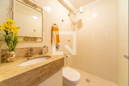 Casa à venda com 400m², 3 quartos e 6 vagas Casa à venda com 400m², 3 quartos e 6 vagasBanheiro da Garagem