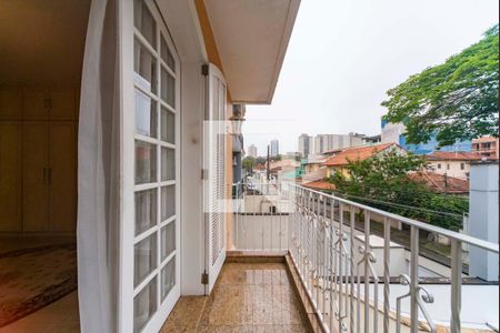 Casa à venda com 400m², 3 quartos e 6 vagas Casa à venda com 400m², 3 quartos e 6 vagasVaranda do Quarto 3