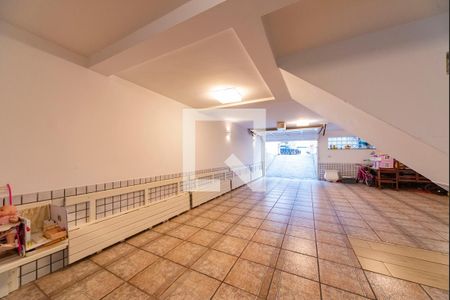 Casa à venda com 400m², 3 quartos e 6 vagas Casa à venda com 400m², 3 quartos e 6 vagasGaragem e Salão