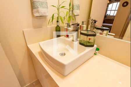 Casa à venda com 400m², 3 quartos e 6 vagas Casa à venda com 400m², 3 quartos e 6 vagasPia