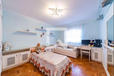 Casa à venda com 400m², 3 quartos e 6 vagas Casa à venda com 400m², 3 quartos e 6 vagasQuarto 1