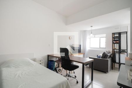 Apartamento à venda com 30m², 1 quarto e sem vagaSala/Quarto