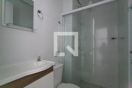 Banheiro de kitnet/studio para alugar com 1 quarto, 22m² em Cidade Mãe do Céu, São Paulo