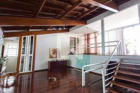 Sala de casa para alugar com 4 quartos, 400m² em Vigilato Pereira, Uberlândia