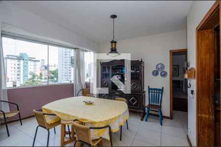 Sala de apartamento à venda com 2 quartos, 140m² em Calafate, Belo Horizonte