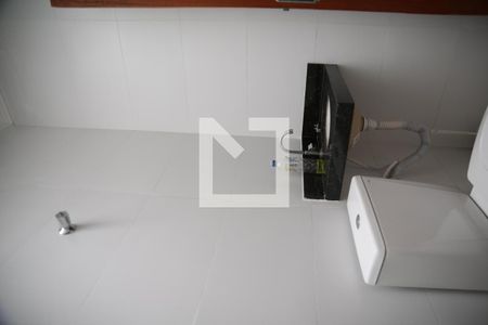 Banheiro Social de casa para alugar com 2 quartos, 60m² em Ocian, Praia Grande