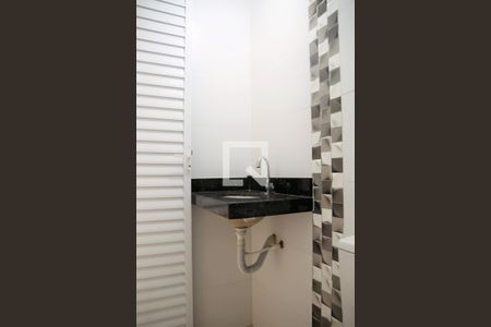 Lavabo de casa para alugar com 2 quartos, 60m² em Ocian, Praia Grande
