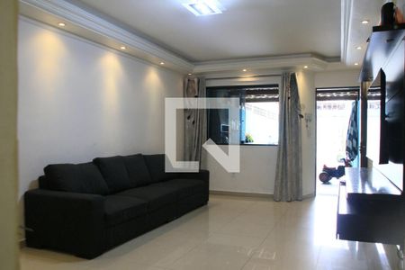 Sala de casa à venda com 3 quartos, 120m² em Vila Carmosina, São Paulo