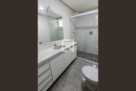 Banheiro de apartamento à venda com 1 quarto, 43m² em Perdizes, São Paulo