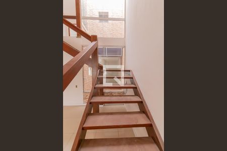 Escada de casa à venda com 3 quartos, 150m² em Santo Andre, São Leopoldo
