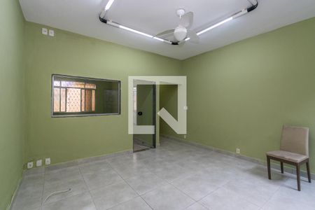 Sala de casa para alugar com 1 quarto, 78m² em Braz de Pina, Rio de Janeiro