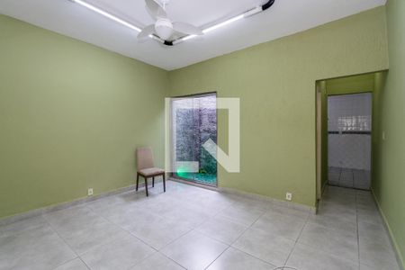 Sala de casa para alugar com 1 quarto, 78m² em Braz de Pina, Rio de Janeiro