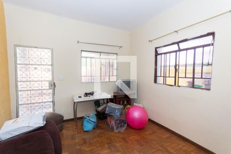 Sala 2 de casa à venda com 4 quartos, 360m² em Novo Eldorado, Contagem